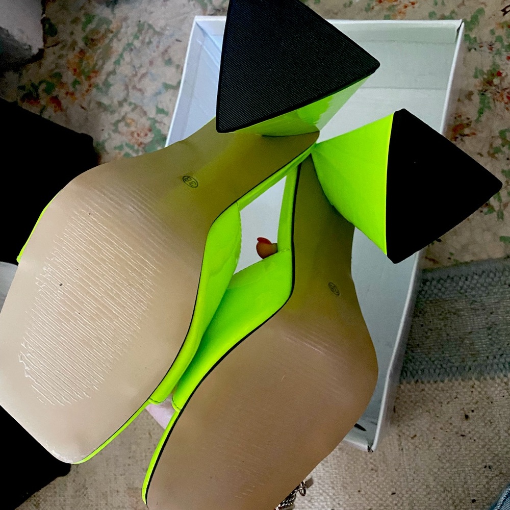 Block Heels - Picture 3 of 3